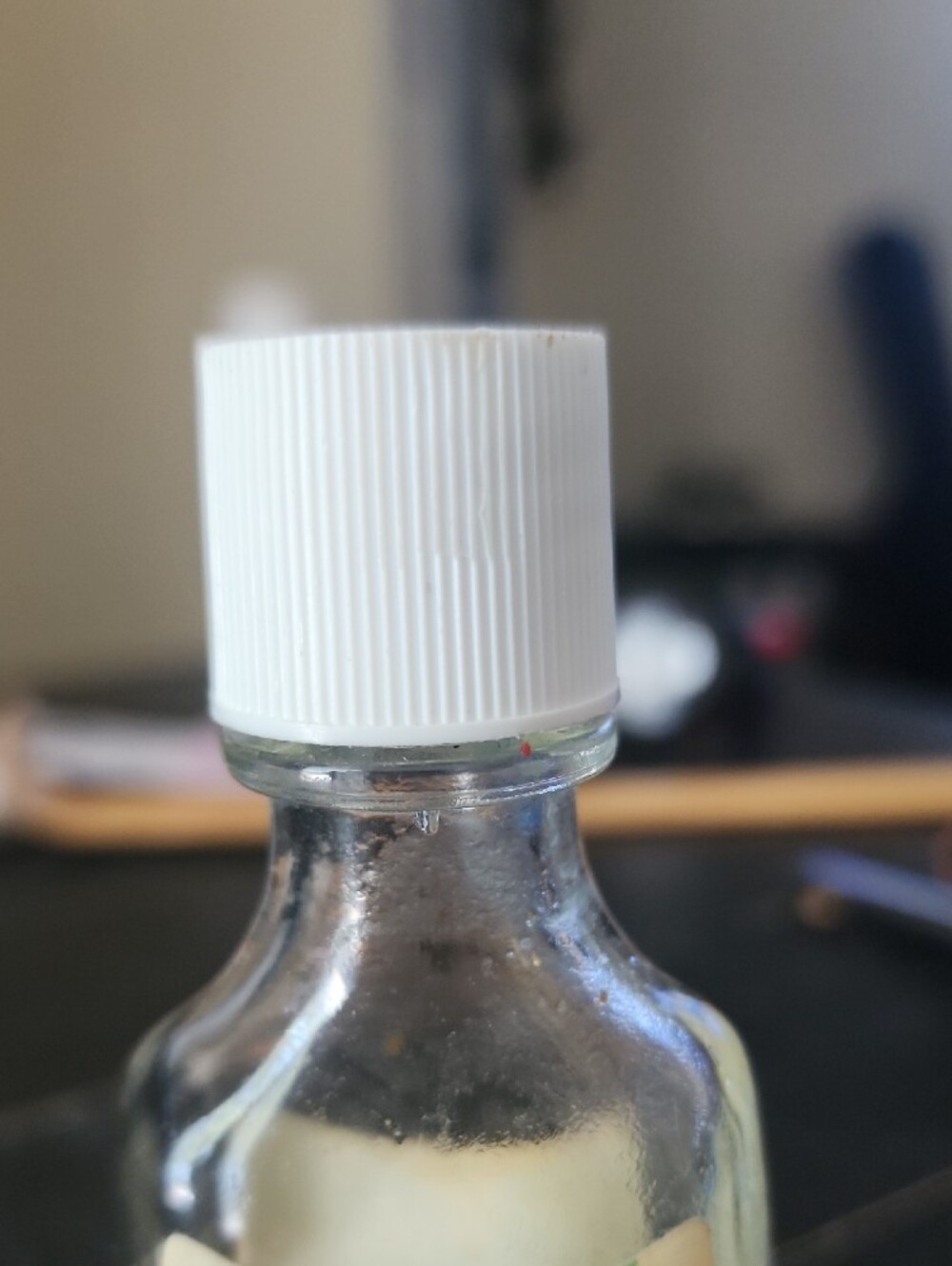 Vintage Signal Mouthwash & Gargle Mini Glass Bottle 1.5 fl oz | Collectible - Picture 3 of 8